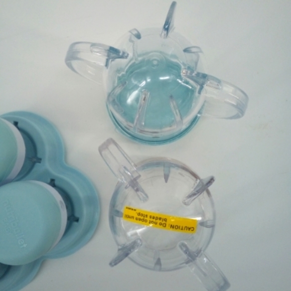 Nutribullet Baby Food Prep System 9 Pieces 6 Months + Storage with Lids - Picture 9 of 10